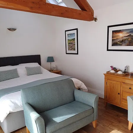 بيت خشبي The Old Potting Shed *