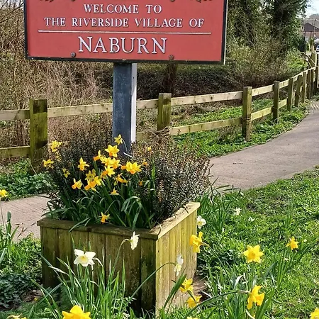 The Old Potting Shed بيت خشبي
